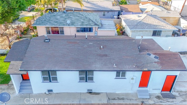 9218 Hooper Avenue, Los Angeles CA: https://media.crmls.org/medias/8ae7b641-b331-4f31-be7e-37fed7bea3c9.jpg
