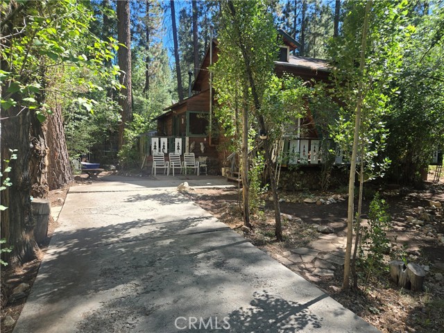 42627 La Cerena Avenue, Big Bear Lake CA: https://media.crmls.org/medias/8ae7c981-9dcd-4bcf-ba3d-70956749ef89.jpg