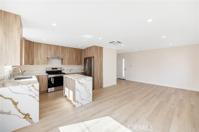 Front Image Thumbnail for CRBB26036805