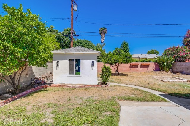 Detail Gallery Image 27 of 28 For 13522 Ardis Ave, Bellflower,  CA 90706 - 3 Beds | 2 Baths
