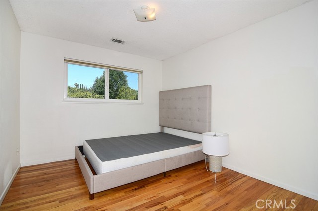 Detail Gallery Image 15 of 29 For 3417 Calle Quebracho, Thousand Oaks,  CA 91360 - 4 Beds | 2 Baths
