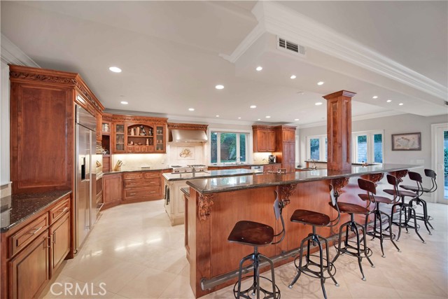 6805 Aviano Drive, Camarillo CA: https://media.crmls.org/medias/8ae7f1b5-682c-4cc5-aecf-7819045e3f33.jpg