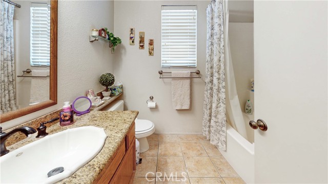 Detail Gallery Image 28 of 39 For 1659 Centre Ct, Palmdale,  CA 93551 - 3 Beds | 2/1 Baths