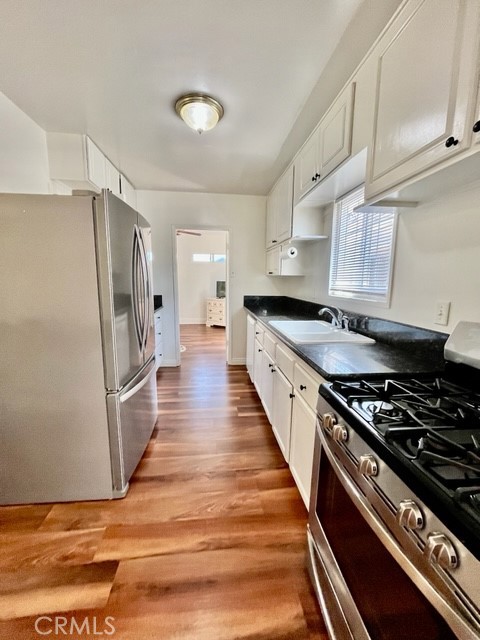 430 W 19th STREET Street, San Pedro CA: https://media.crmls.org/medias/8ae8329d-c7f9-4907-a109-24679c772b34.jpg
