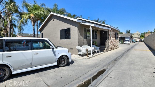 Detail Gallery Image 8 of 9 For 201 N Susan St, Santa Ana,  CA 92703 - – Beds | – Baths