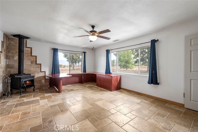 Detail Gallery Image 9 of 74 For 28736 Warren Rd, Hemet,  CA 92545 - 4 Beds | 3/1 Baths