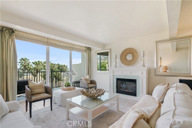 Detail Gallery Image 11 of 38 For 23901 Civic Center, Malibu,  CA 90265 - 2 Beds | 1/1 Baths