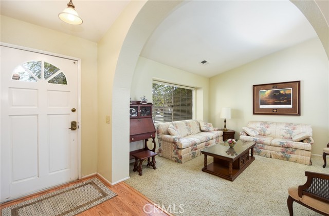 Detail Gallery Image 2 of 28 For 1798 Noah Dr, Corona,  CA 92878 - 3 Beds | 2/1 Baths