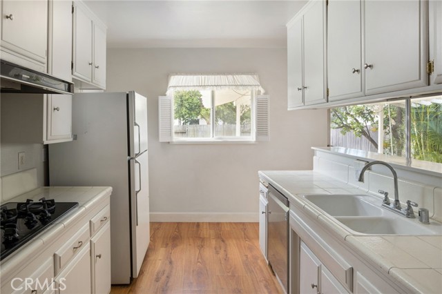 Detail Gallery Image 7 of 23 For 614 E Hoover Ave, Orange,  CA 92867 - 4 Beds | 2 Baths