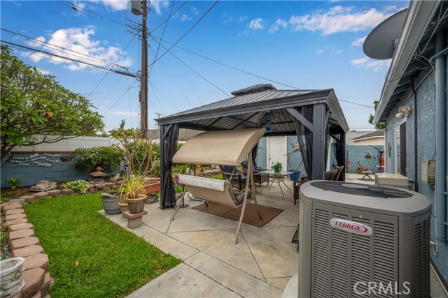 13622 Benfield Avenue, Norwalk CA: https://media.crmls.org/medias/8aeb3209-102f-43ca-a555-c211e12fac5a.jpg