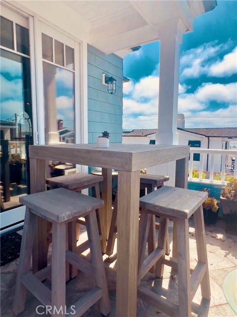 Detail Gallery Image 26 of 75 For 132 28th St, Hermosa Beach,  CA 90254 - 5 Beds | 4/1 Baths