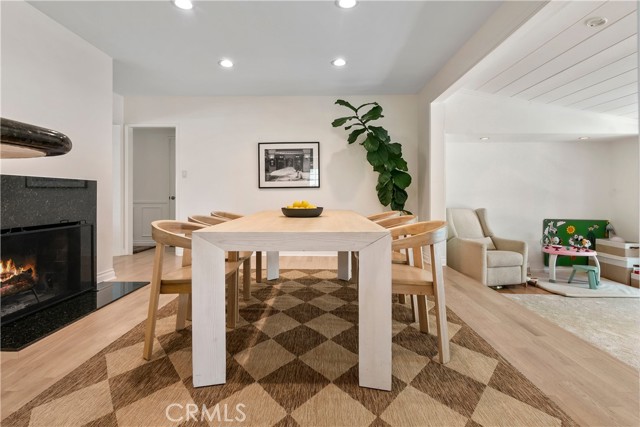 4634 Nagle Avenue, Sherman Oaks CA: https://media.crmls.org/medias/8aeb93dd-d250-40bf-beac-c21ea1750a05.jpg