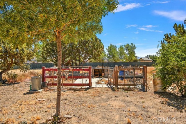 Detail Gallery Image 35 of 43 For 12730 Fir St, Oak Hills,  CA 92344 - 6 Beds | 4/1 Baths