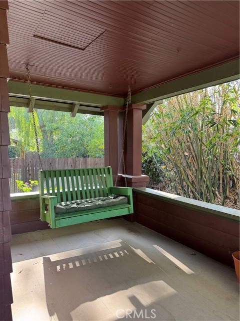 Detail Gallery Image 3 of 51 For 4478 4th St, Riverside,  CA 92501 - 5 Beds | 4 Baths