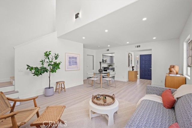 314 Lola Avenue, Pasadena CA: https://media.crmls.org/medias/8aec6720-0fd2-4d4a-9930-41869ceb2ef7.jpg