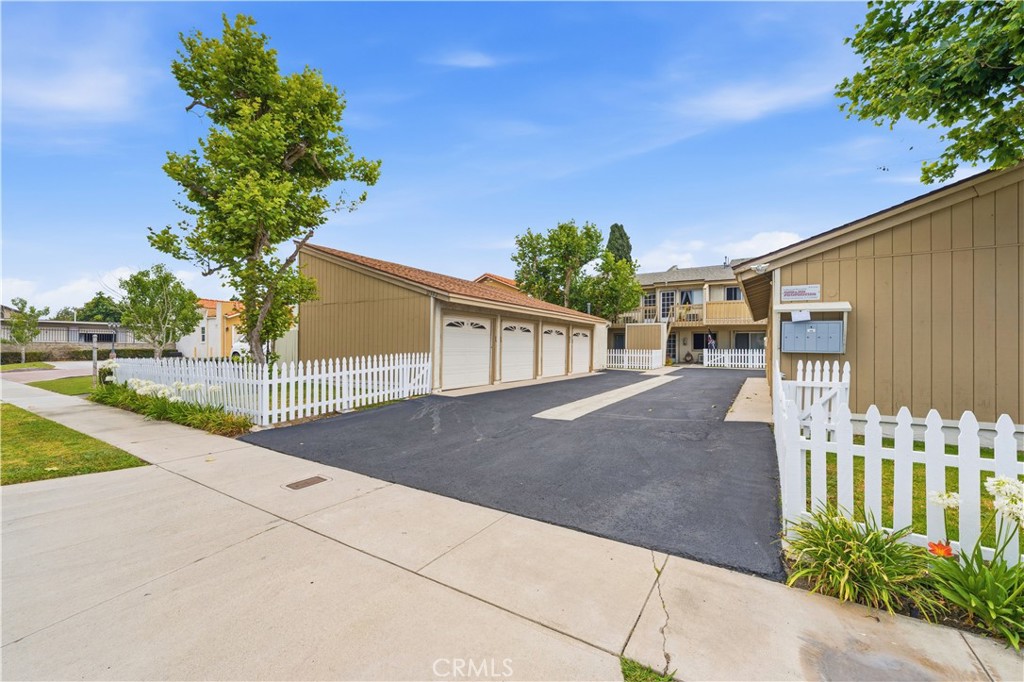 MLS #OC26119486 image #8