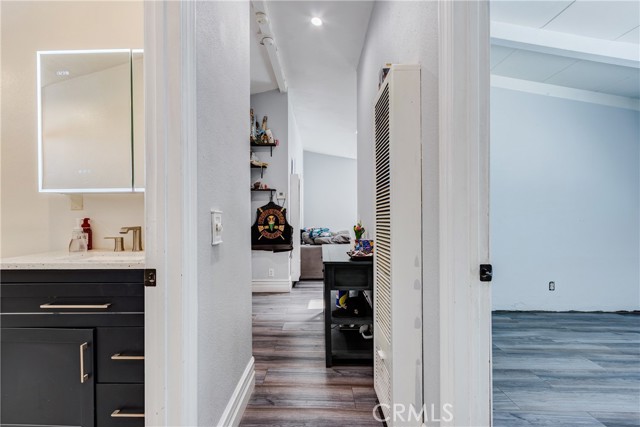 Detail Gallery Image 13 of 18 For 275 Celia, Pomona,  CA 91768 - 4 Beds | 2 Baths