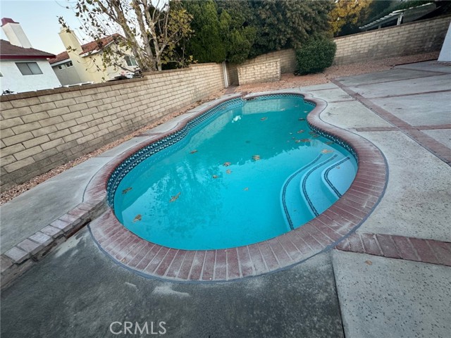 Detail Gallery Image 17 of 21 For 20559 Lisa Gail Dr, Saugus,  CA 91350 - 4 Beds | 2 Baths