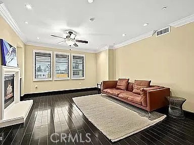 Detail Gallery Image 4 of 30 For 155 Cordova, Pasadena,  CA 91105 - 2 Beds | 2 Baths