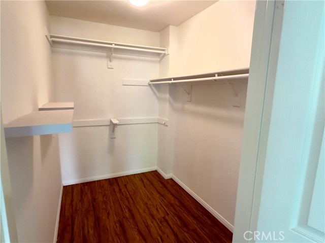 4501 Cedros Avenue, Sherman Oaks CA: https://media.crmls.org/medias/8af0db59-de4e-4c7c-be8e-f8deafdf938f.jpg