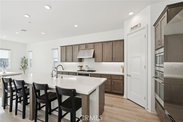 Detail Gallery Image 9 of 36 For 39481 Chamise, Temecula,  CA 92591 - 4 Beds | 3 Baths