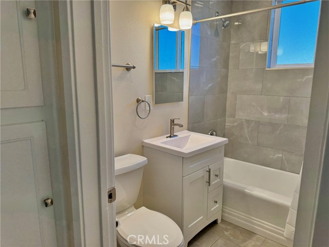 Detail Gallery Image 6 of 12 For 5618 Graywood Ave, Lakewood,  CA 90712 - 2 Beds | 1 Baths