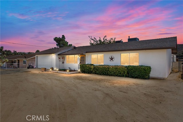 Detail Gallery Image 1 of 34 For 57545 Pueblo Trl, Yucca Valley,  CA 92284 - 3 Beds | 1 Baths