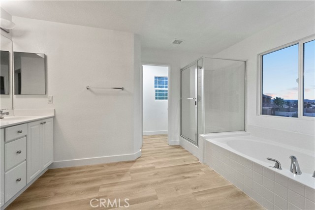 Detail Gallery Image 14 of 26 For 14483 Wapiti Way, Victorville,  CA 92394 - 4 Beds | 2/1 Baths