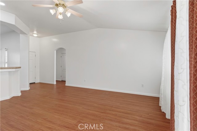 Detail Gallery Image 16 of 39 For 8201 Capitan, Bakersfield,  CA 93313 - 3 Beds | 2 Baths