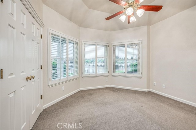 Detail Gallery Image 31 of 50 For 529 E Chesapeake Cir, Fresno,  CA 93730 - 4 Beds | 3/1 Baths