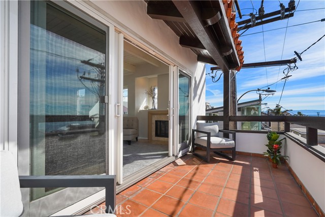 315 23rd Street, Manhattan Beach, California 90266, 3 Bedrooms Bedrooms, ,1 BathroomBathrooms,Residential,Sold,23rd Street,SB22006593