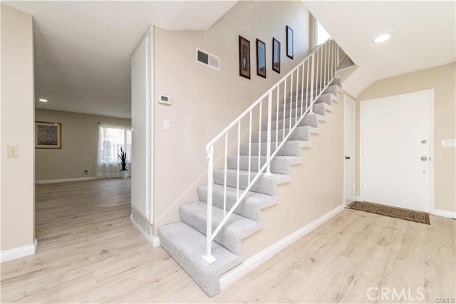Detail Gallery Image 14 of 26 For 12441 Interior Cir, Los Alamitos,  CA 90720 - 3 Beds | 2/1 Baths