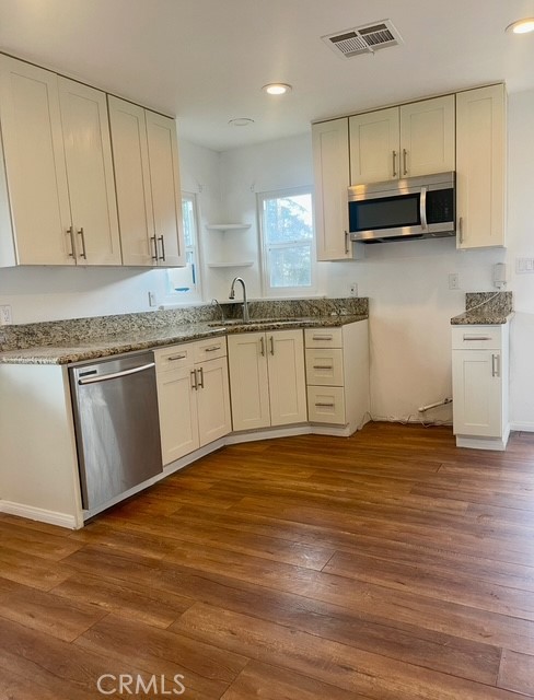 Detail Gallery Image 3 of 6 For 1026 Wellwood Ave, Beaumont,  CA 92223 - 3 Beds | 1 Baths