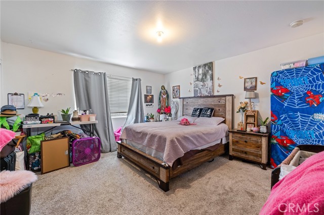 220 S Palm Avenue, Santa Paula CA: https://media.crmls.org/medias/8af70522-0723-4ecf-8bf3-3f174ce9358b.jpg