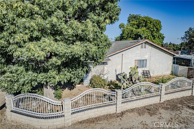 Detail Gallery Image 6 of 34 For 5270 Lucretia Ave, Jurupa Valley,  CA 91752 - 4 Beds | 2 Baths