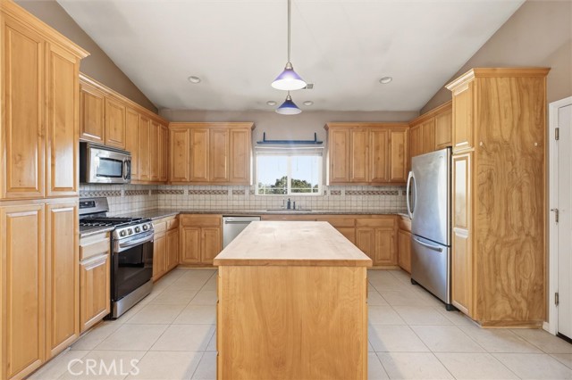3856 Orillas Way, Atascadero CA: https://media.crmls.org/medias/8af723e4-2ca0-497c-af46-d757eccc1297.jpg