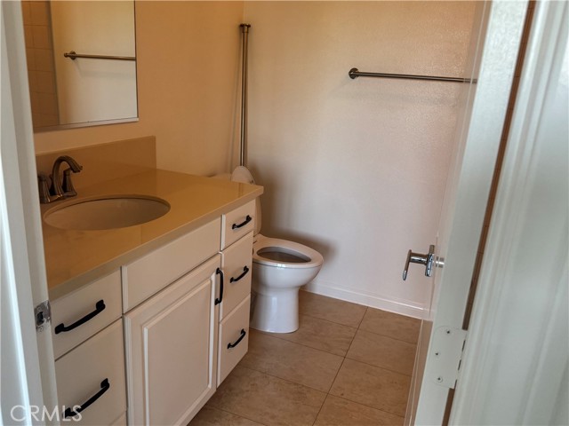 Detail Gallery Image 11 of 14 For 168 Rose Arch, Irvine,  CA 92620 - 3 Beds | 2/1 Baths