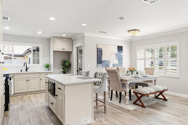 6557 E Walkerton Street, Long Beach CA: https://media.crmls.org/medias/8af8b841-ecb0-4491-8643-41f1f97bcc7c.jpg