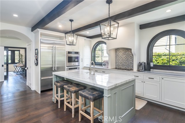 Detail Gallery Image 8 of 48 For 640 Raymond, Santa Monica,  CA 90405 - 4 Beds | 3 Baths