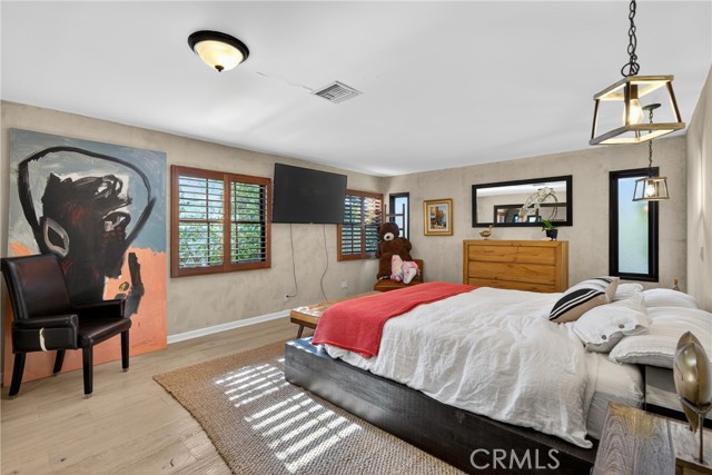 Detail Gallery Image 39 of 75 For 5526 Fulton, Sherman Oaks,  CA 91401 - 3 Beds | 3 Baths