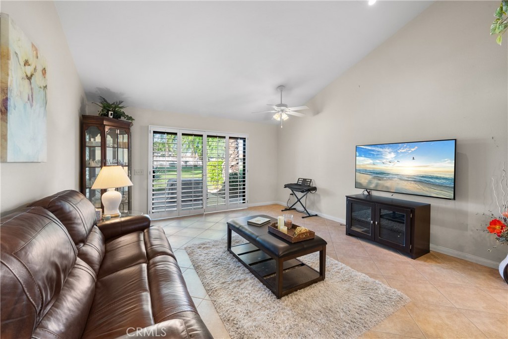 MLS #OC25260495 image #8