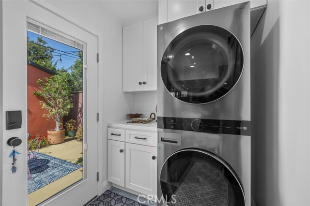 5345 W 140th St, Hawthorne CA: https://media.crmls.org/medias/8afaf456-d617-49a8-a620-35b31a01a5be.jpg
