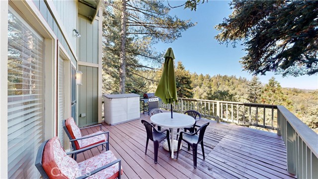 Detail Gallery Image 9 of 69 For 590 Arrowhead Villa Rd, Lake Arrowhead,  CA 92352 - 3 Beds | 2/1 Baths