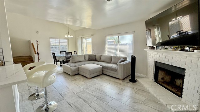 681 N Lark Ellen Avenue, Covina CA: https://media.crmls.org/medias/8afbb6f0-46a5-4f94-a3eb-342849cb6425.jpg