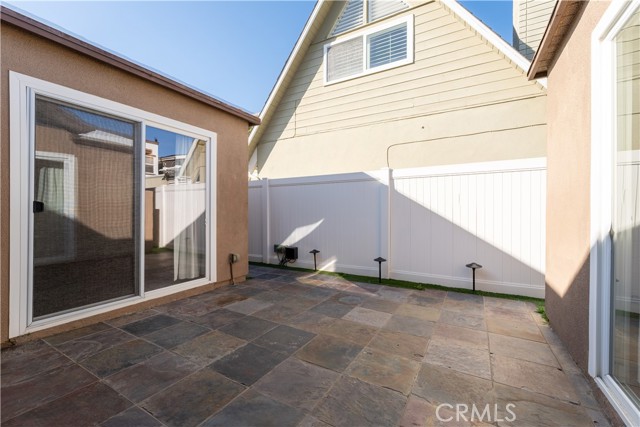 Detail Gallery Image 7 of 39 For 234 Walnut St, Newport Beach,  CA 92663 - 2 Beds | 2 Baths