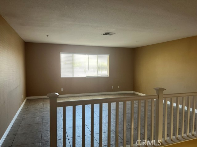 Detail Gallery Image 11 of 21 For 5723 Diablo Pl, Fontana,  CA 92336 - 5 Beds | 3/1 Baths