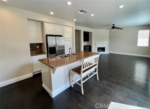 28349 Bruning Street, Murrieta CA: https://media.crmls.org/medias/8afe369c-87c7-4080-8bdb-2fa2d512396a.jpg