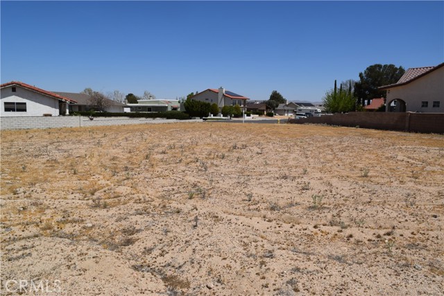 18601 Catalina Road, Victorville, California 92395, ,Land,For Sale,18601 Catalina Road,CRHD22075786