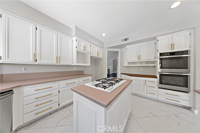 32122 Corte Eldorado, Temecula CA: https://media.crmls.org/medias/8aff88d0-acc0-465d-a98f-e2ff511553ac.jpg