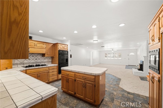 Image 8 of 46 For 31686 Luring Pines Circle